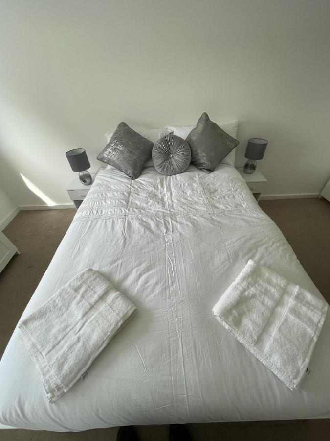 Modern 2-Bed Apartment In The Heart Of Salford Quays Exteriér fotografie