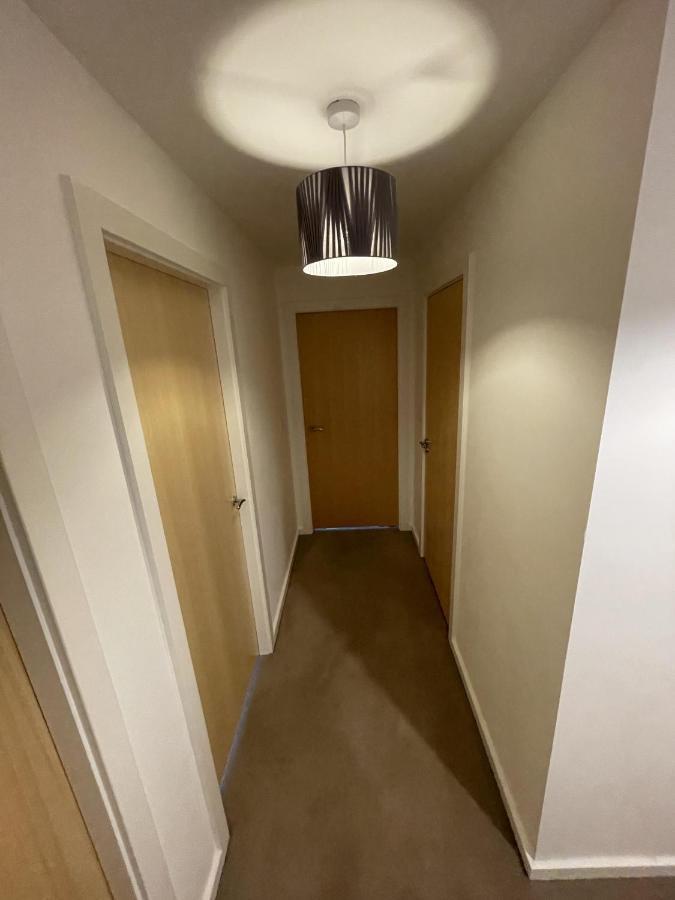 Modern 2-Bed Apartment In The Heart Of Salford Quays Exteriér fotografie