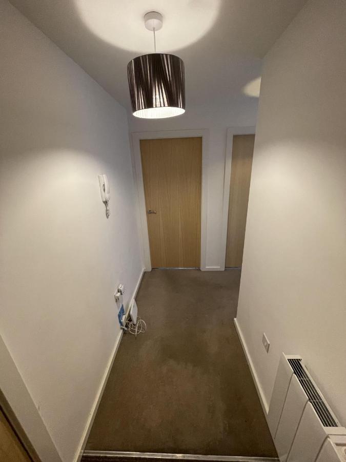 Modern 2-Bed Apartment In The Heart Of Salford Quays Exteriér fotografie